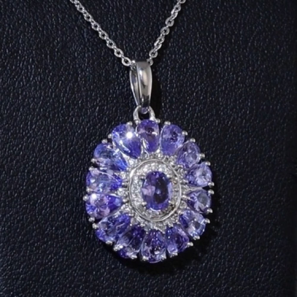 💜Tanzanite Blue Dahlia Flower Pendant💜